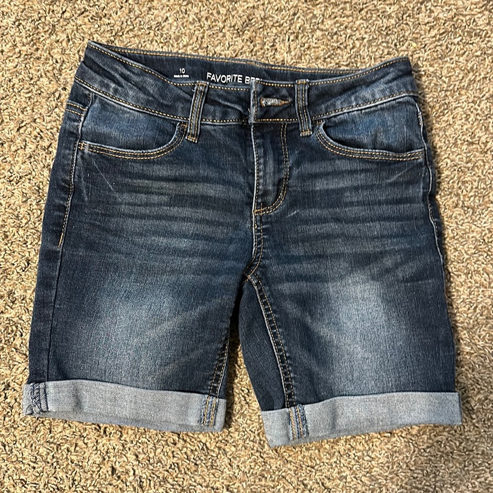 Favorite Bermuda girls shorts
